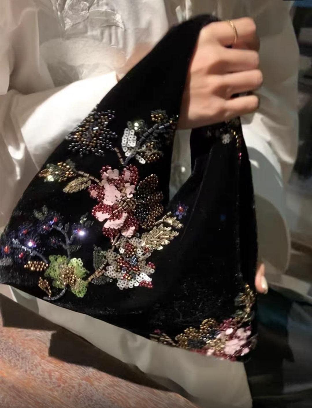 【022】Vintage Velvet Beaded Floral Handbag - Oriental Sequin Evening Bag