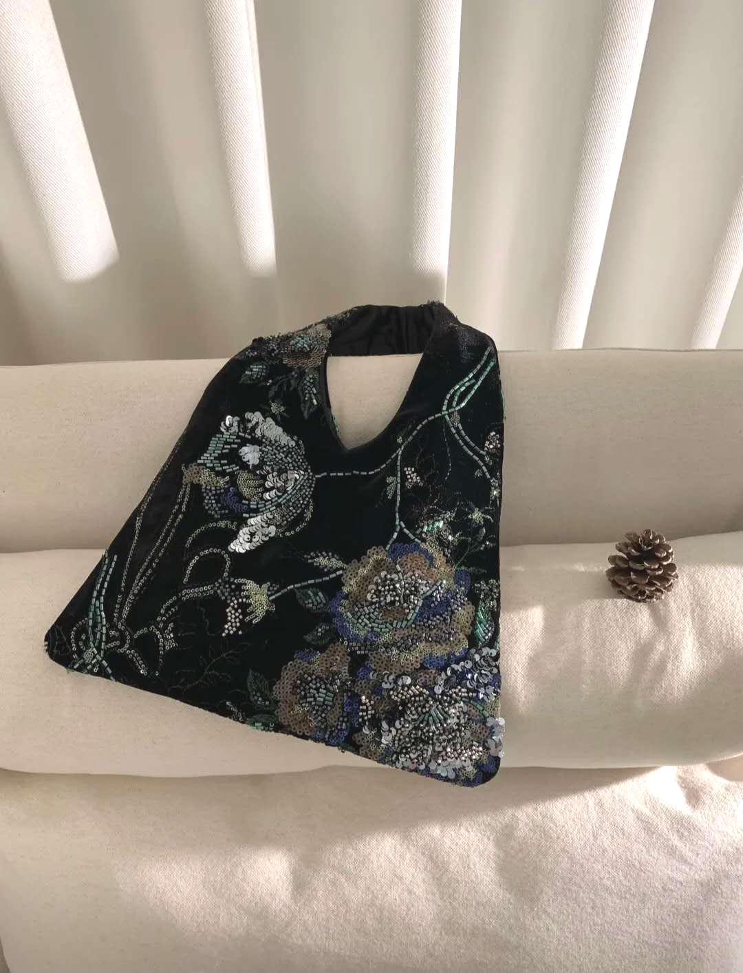 【001】Limited Edition – Floral Sequin Embroidered Velvet Handbag -CHECK SIZE ATTACHED