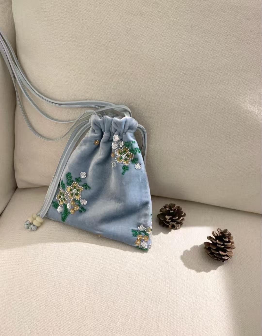 Powder Blue Velvet Crossbody Bag – 20×19 cm Floral Beaded Sequin Embroidery | Dusty Rose