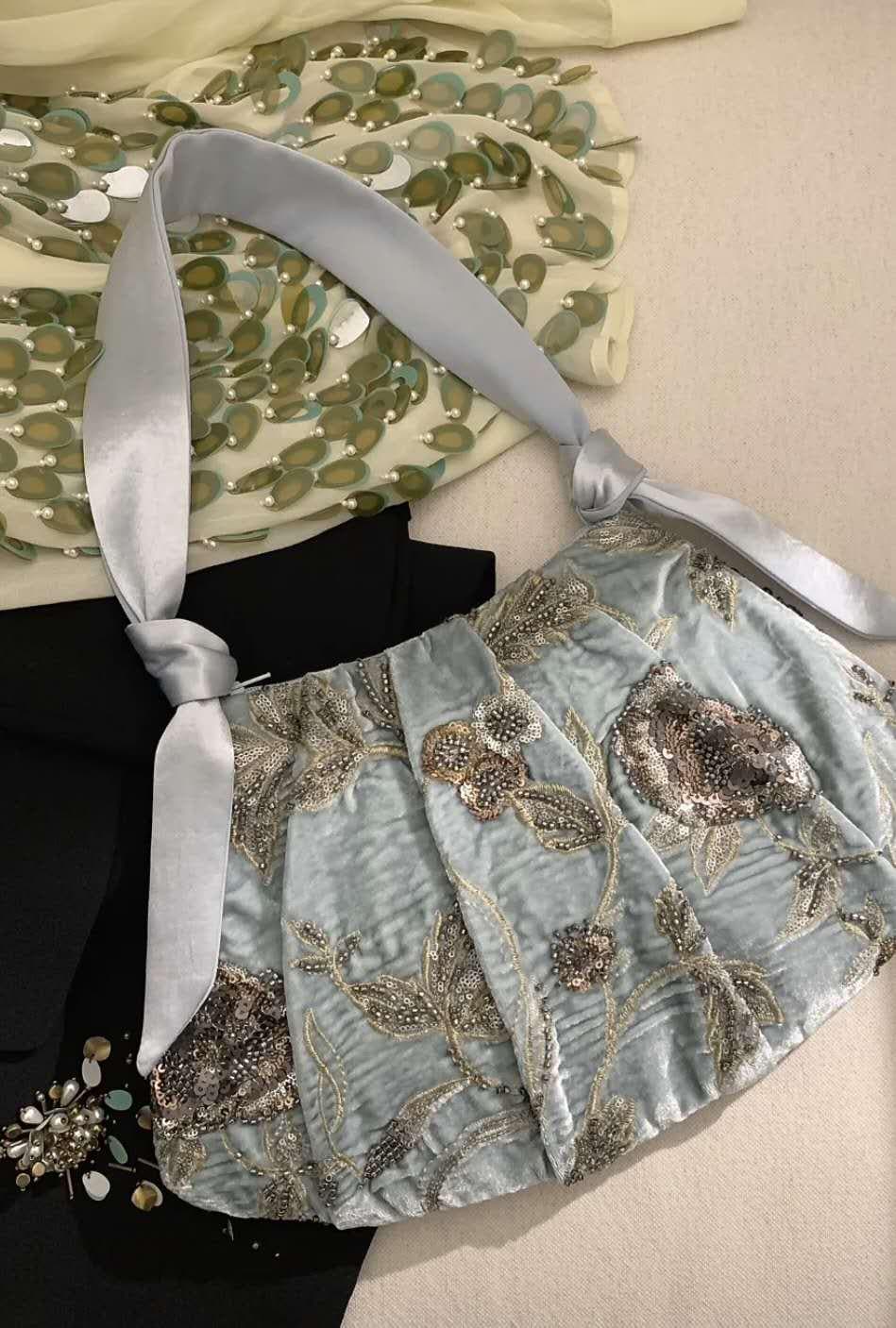 【008】Limited Edition - Embroidered & Beaded Velvet Fan-Shape Handbag
