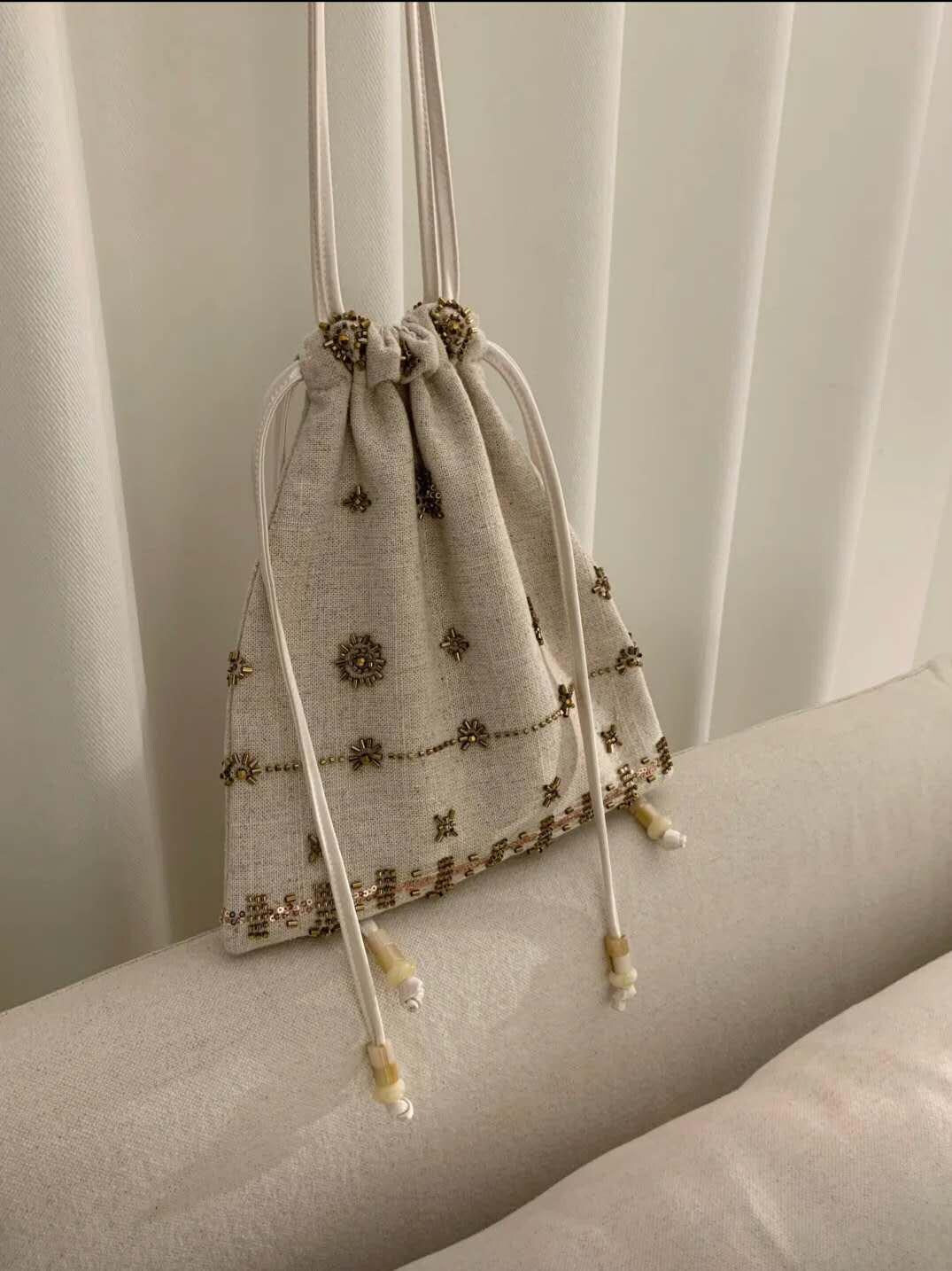 【032】Beige Linen Geometric Beaded Drawstring Bag – Handcrafted Linen Purse with Embroidery