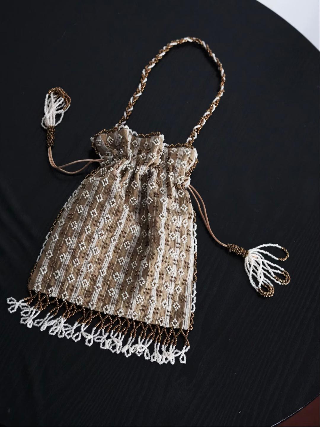 【027】Vintage-Inspired Hand-Beaded Crossbody & Handbag