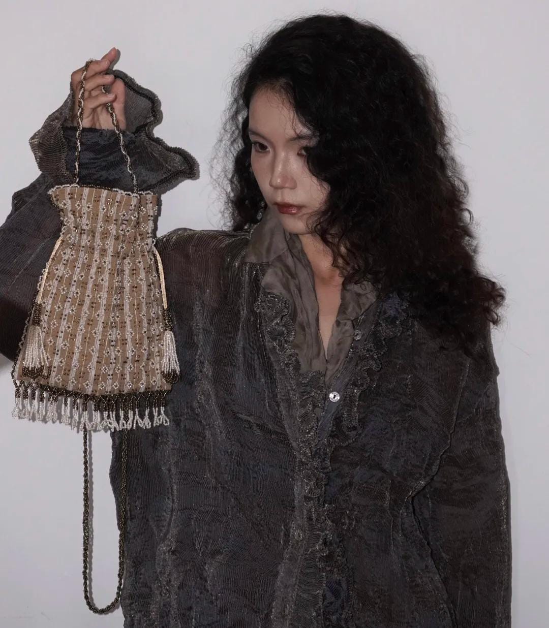 【027】Vintage-Inspired Hand-Beaded Crossbody & Handbag