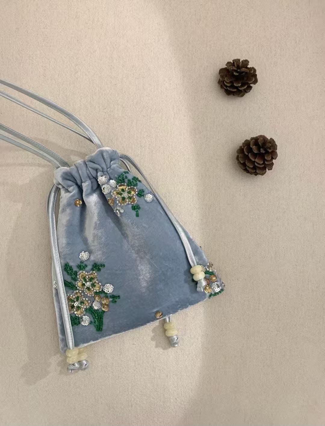 Powder Blue Velvet Crossbody Bag – 20×19 cm Floral Beaded Sequin Embroidery | Dusty Rose