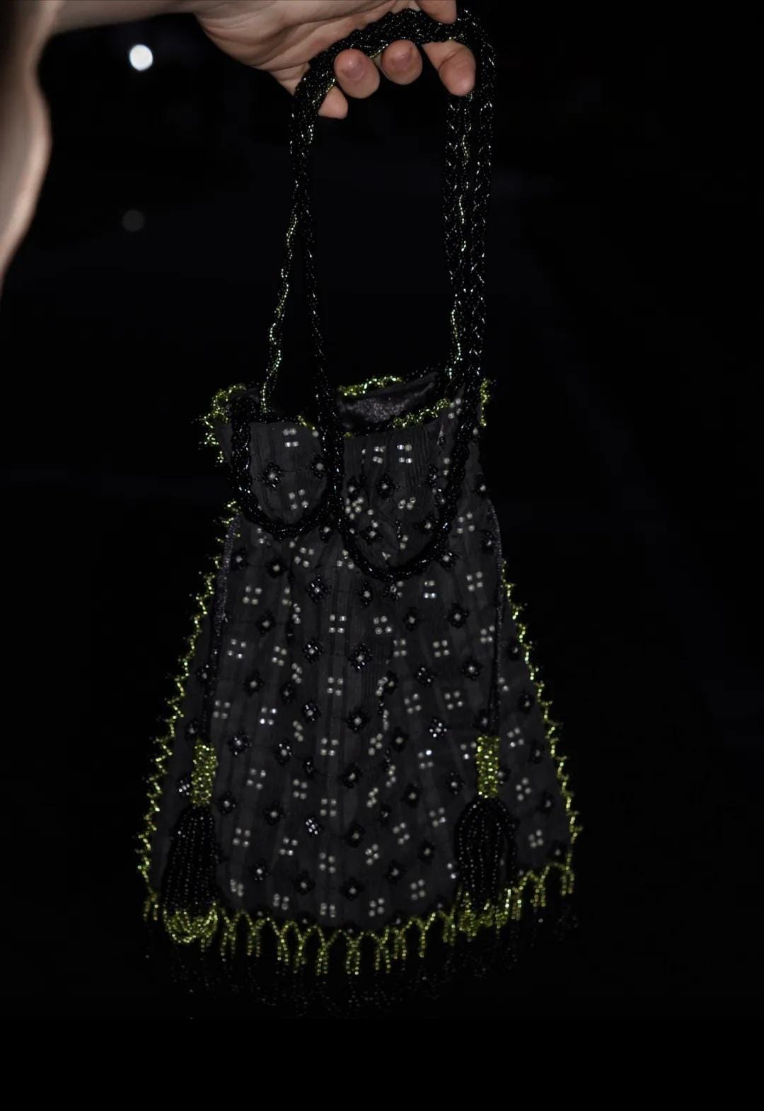 【028】Vintage-Inspired Hand-Beaded Crossbody & Handbag