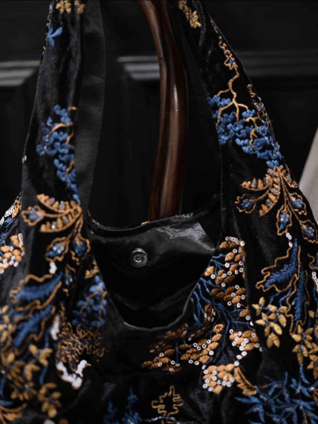 【035】Black Velvet Sequin Hobo Bag – Large Floral Beaded Tote Bag
