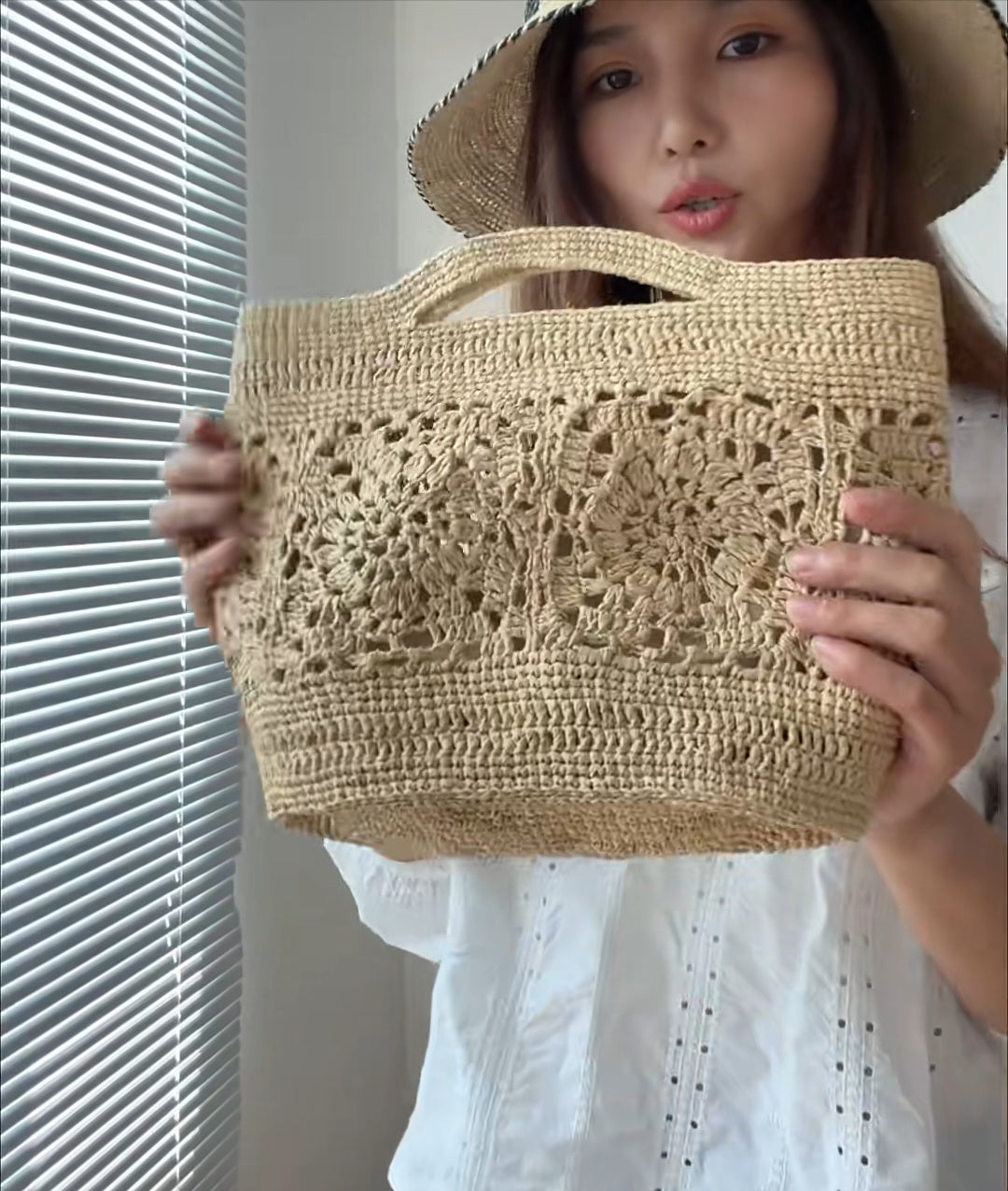 【049】Handwoven Raffia Straw Bag- Summer Beach Tote