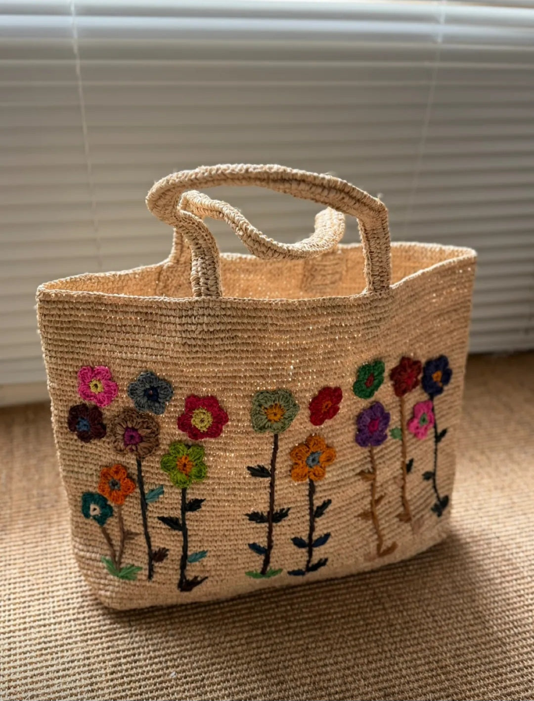 【052】Handmade Raffia Floral Tote Bag – Embroidered Summer Beach Bag Vacation Style Straw Handbag
