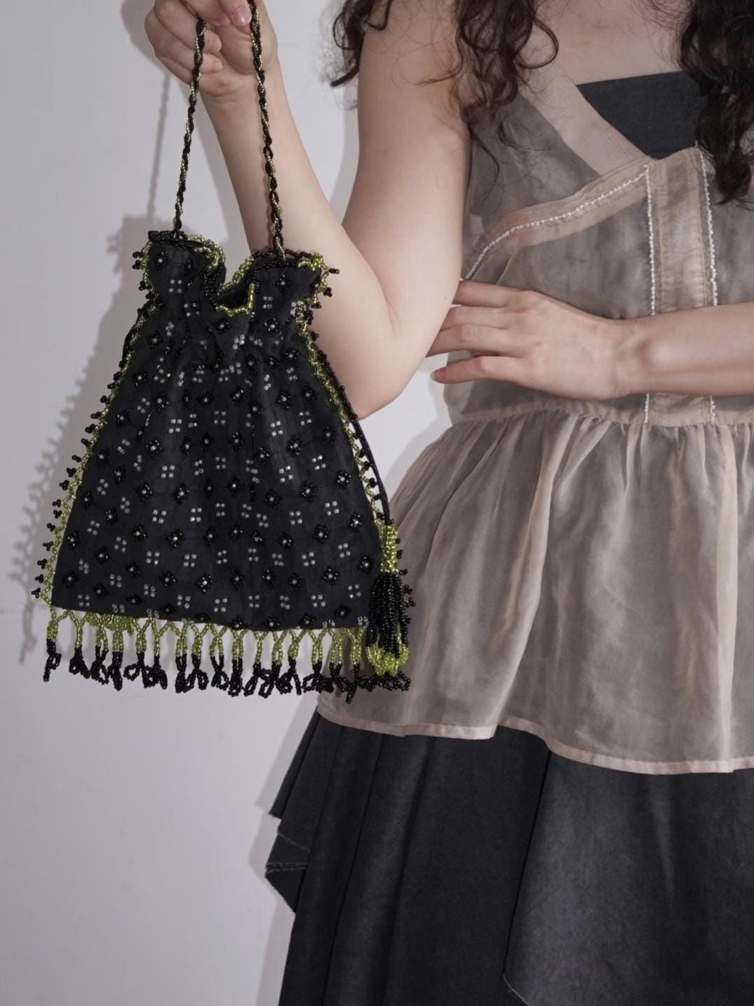 【028】Vintage-Inspired Hand-Beaded Crossbody & Handbag
