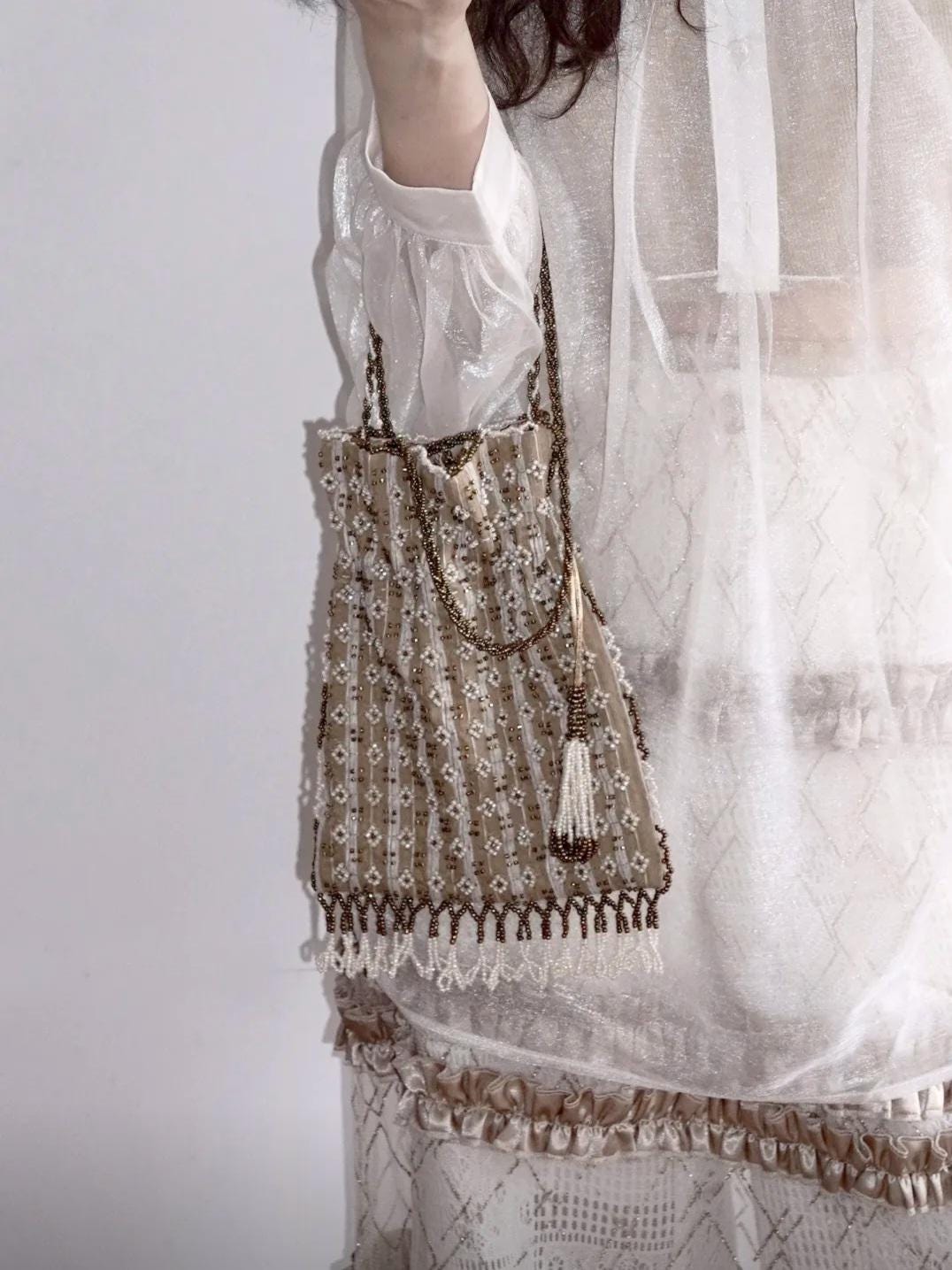 【028】Vintage-Inspired Hand-Beaded Crossbody & Handbag
