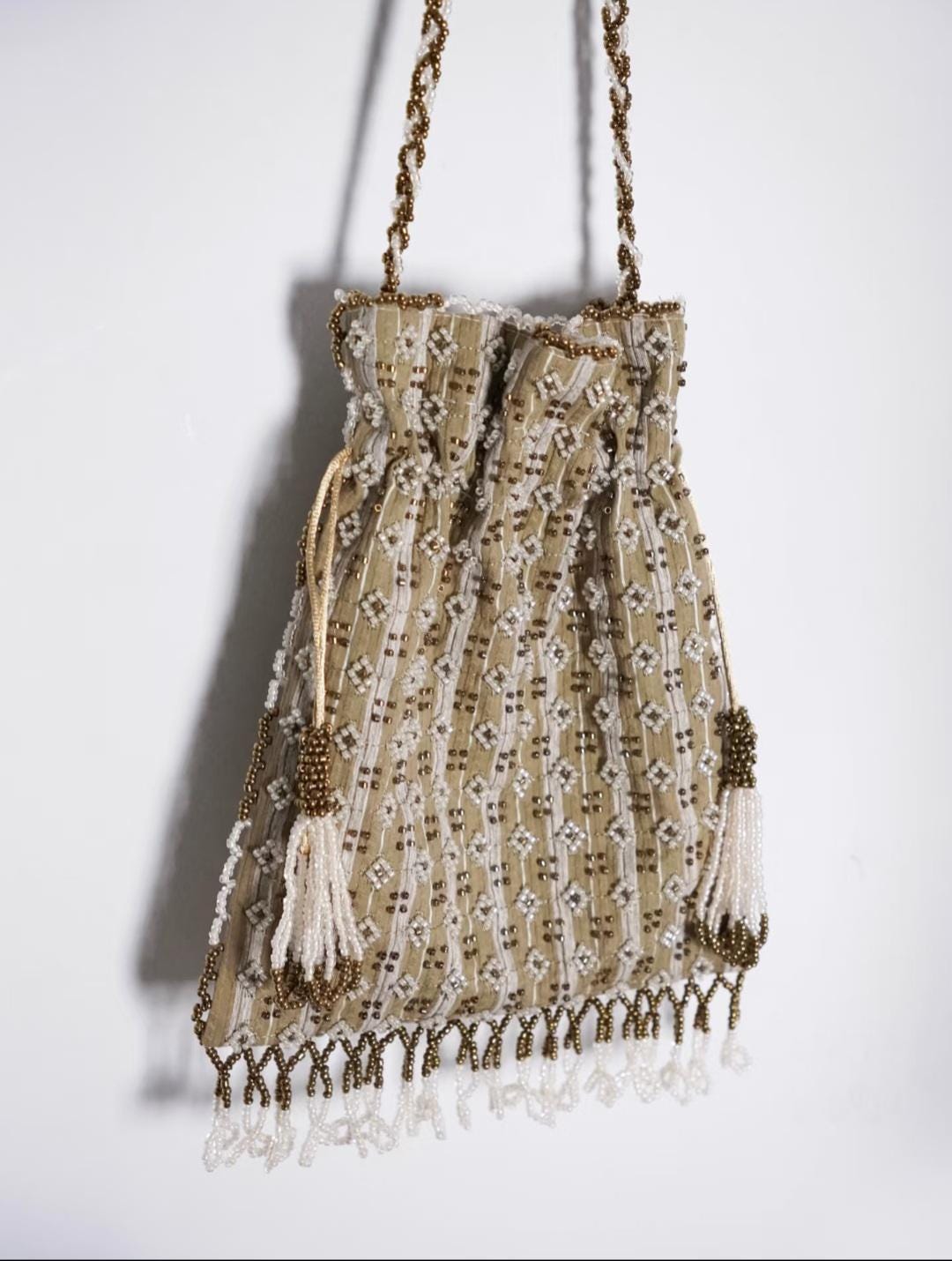 【028】Vintage-Inspired Hand-Beaded Crossbody & Handbag